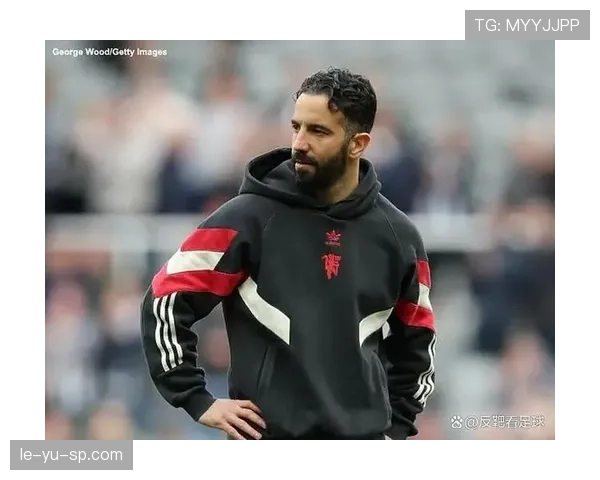 《马丁内斯引多豪门竞逐 夏季转会市场再燃前锋争夺战》