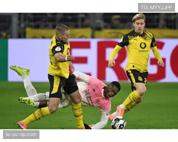 穆勒进攻端爆发，助德甲劲旅强势争冠