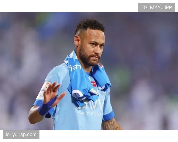 内马尔国家队与俱乐部核心地位构建路径对比分析